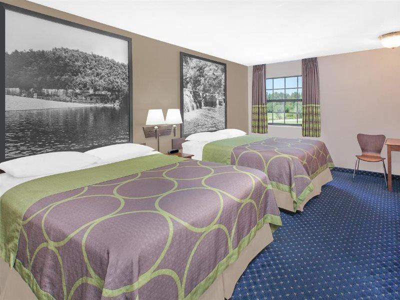 Super 8 By Wyndham Lowell/Bentonville/Rogers Area Экстерьер фото