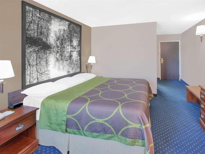Super 8 By Wyndham Lowell/Bentonville/Rogers Area Экстерьер фото