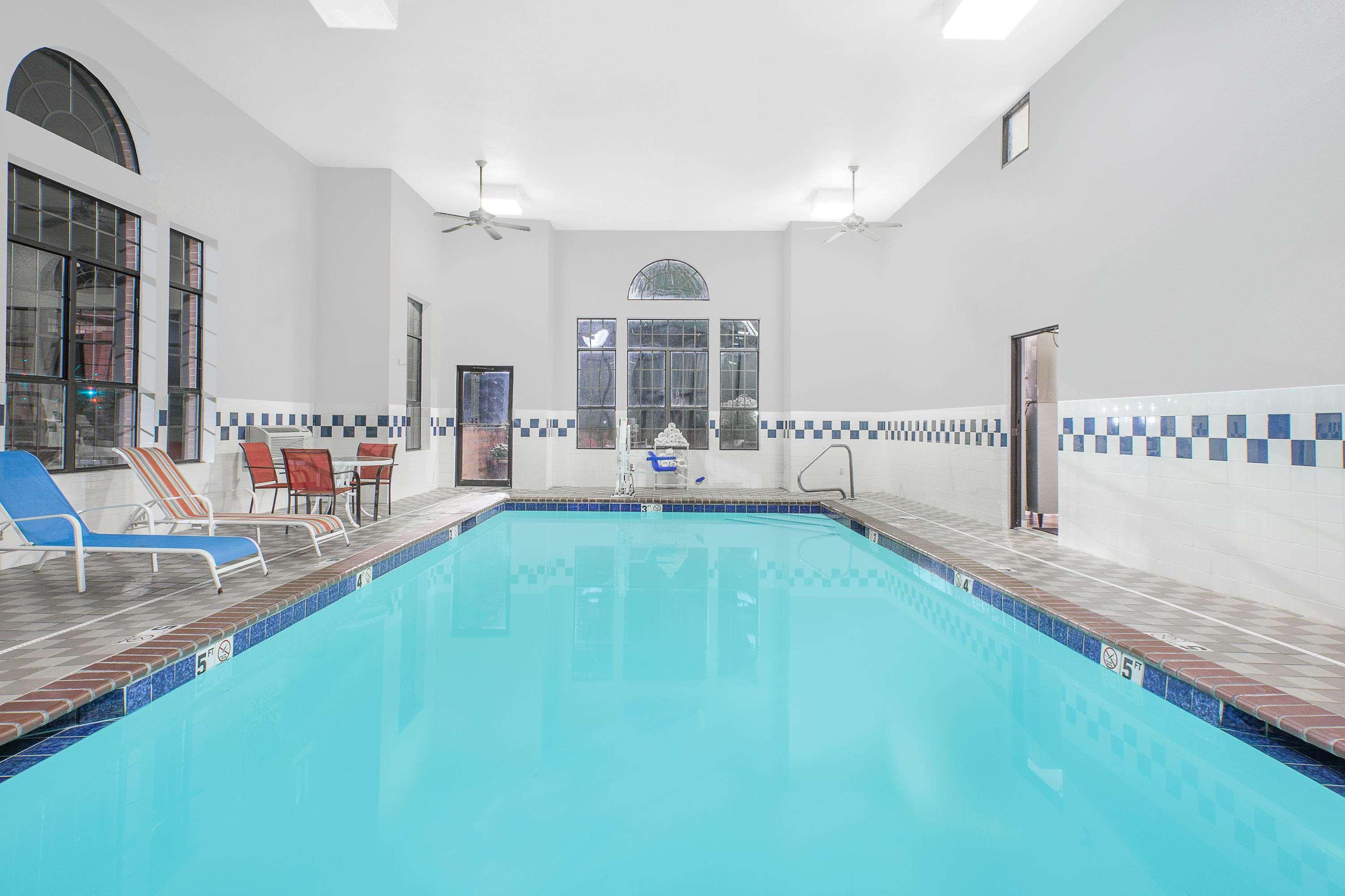 Super 8 By Wyndham Lowell/Bentonville/Rogers Area Экстерьер фото