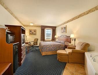 Super 8 By Wyndham Lowell/Bentonville/Rogers Area Экстерьер фото